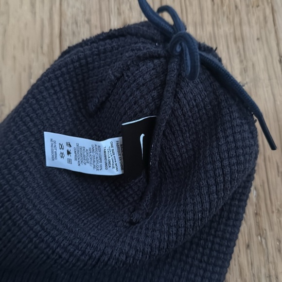 Nike Adult Unisex Beanie Pom Navy - Picture 7 of 9